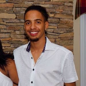 Meet your Posher, Victor